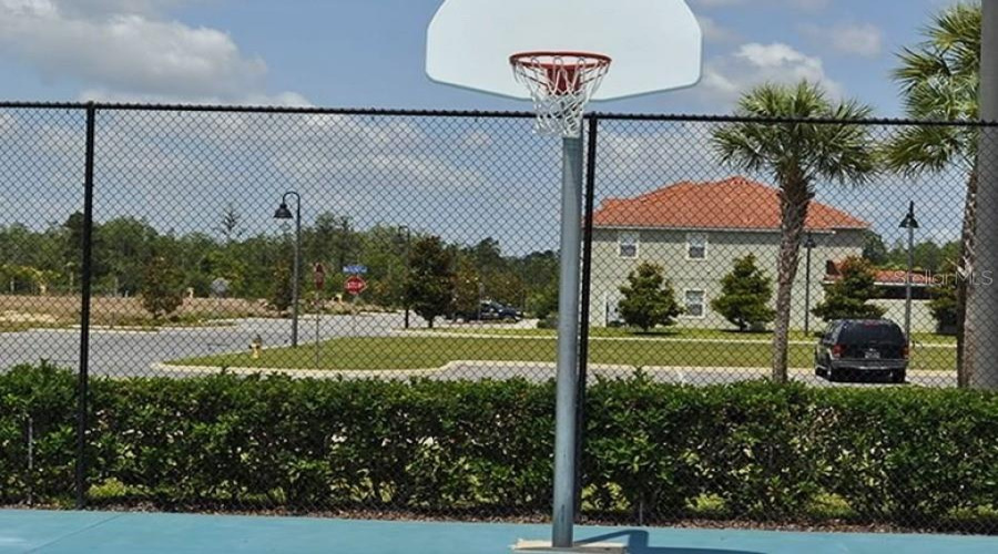 Kissimmee, Florida 34747, 5 Bedroom Bedrooms, ,4 Bathroombathrooms,Residential,For Sale,Cuban Palm,0,Mfro6438831