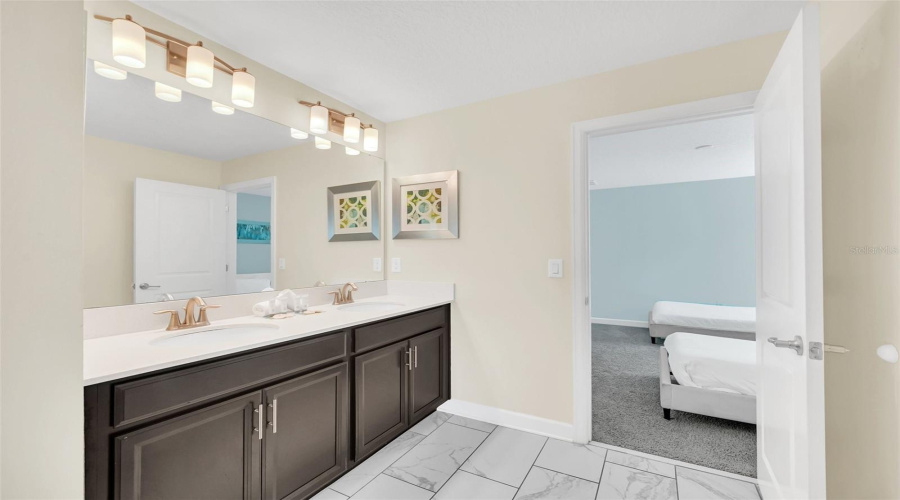 Davenport, Florida 33896, 8 Bedroom Bedrooms, ,5 Bathroombathrooms,Residential,For Sale,Moon Valley,0,Mfro6438766