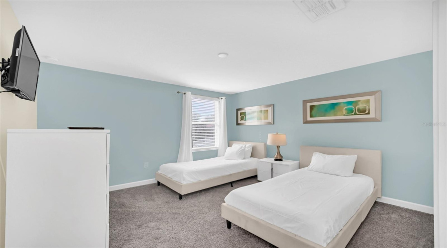 Davenport, Florida 33896, 8 Bedroom Bedrooms, ,5 Bathroombathrooms,Residential,For Sale,Moon Valley,0,Mfro6438766