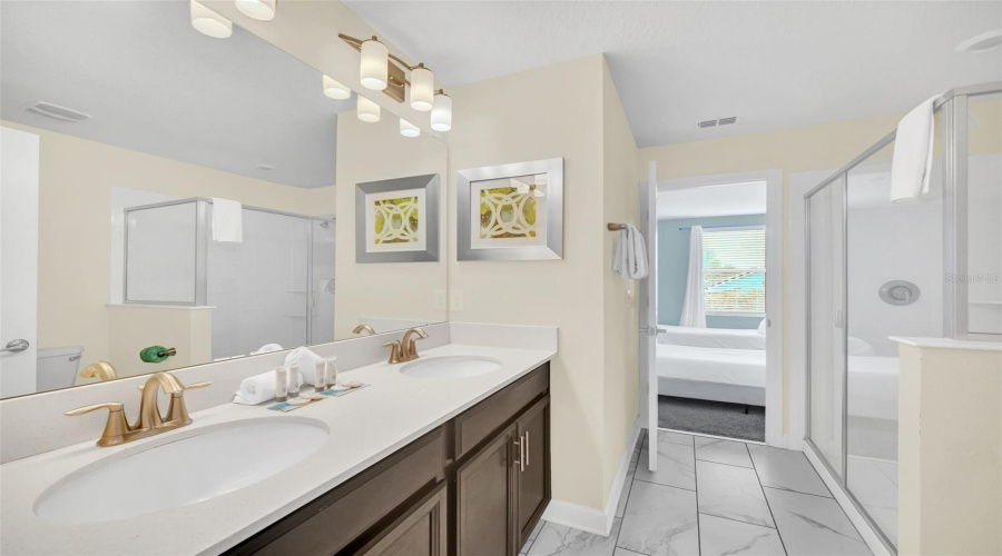 Davenport, Florida 33896, 8 Bedroom Bedrooms, ,5 Bathroombathrooms,Residential,For Sale,Moon Valley,0,Mfro6438766
