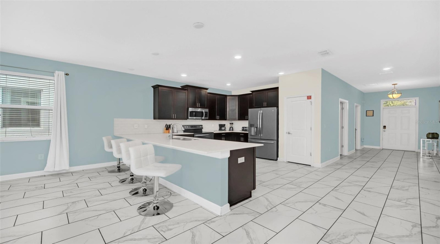 Davenport, Florida 33896, 8 Bedroom Bedrooms, ,5 Bathroombathrooms,Residential,For Sale,Moon Valley,0,Mfro6438766