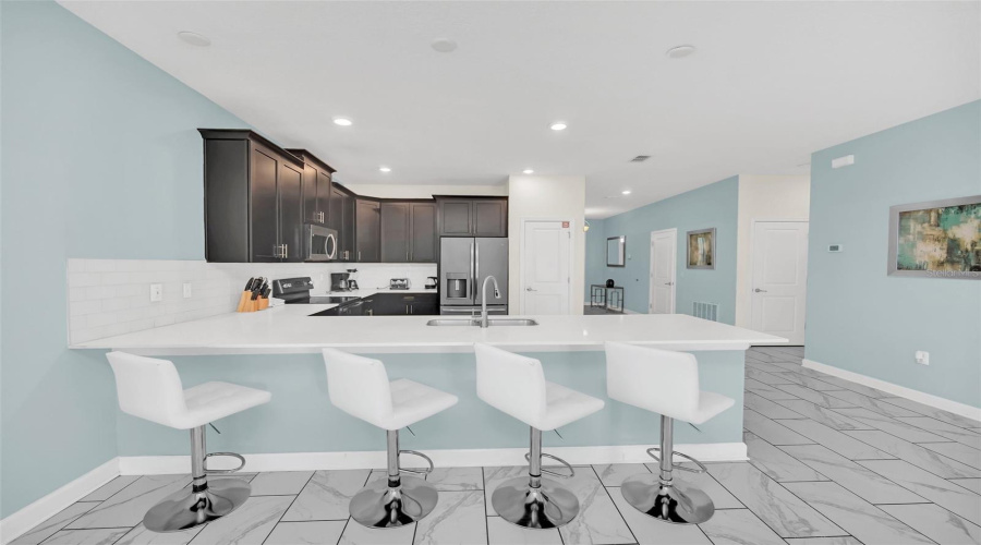 Davenport, Florida 33896, 8 Bedroom Bedrooms, ,5 Bathroombathrooms,Residential,For Sale,Moon Valley,0,Mfro6438766