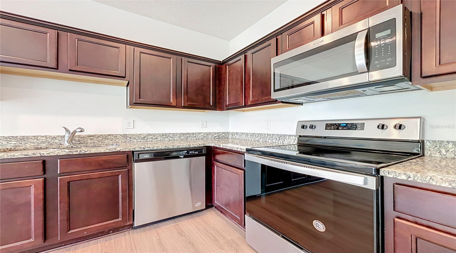 Davenport, Florida 33837, 3 Bedroom Bedrooms, ,2 Bathroombathrooms,Residential,For Sale,Grandin,0,Mfrg5117339