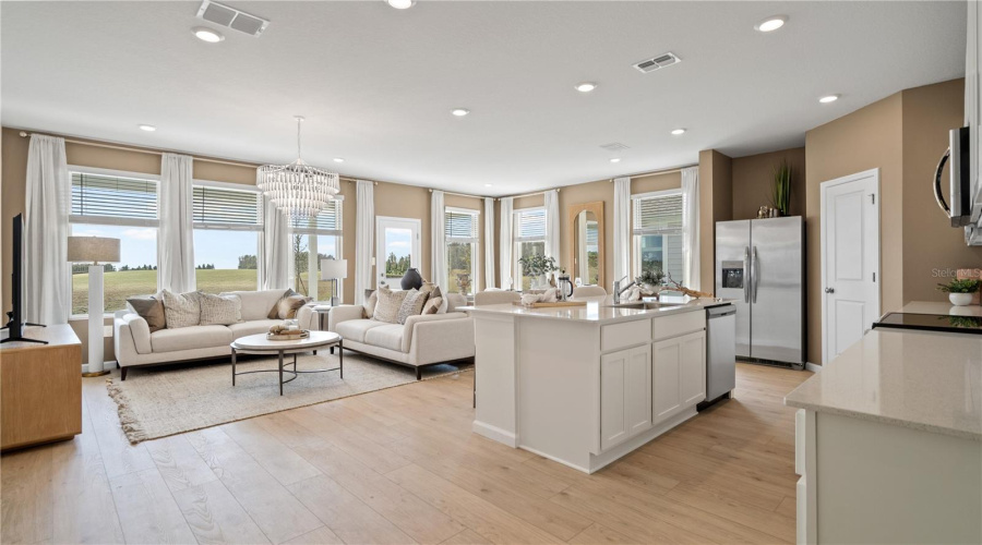 Davenport, Florida 33837, 4 Bedroom Bedrooms, ,3 Bathroombathrooms,Residential,For Sale,Castleview,0,Mfro6438949