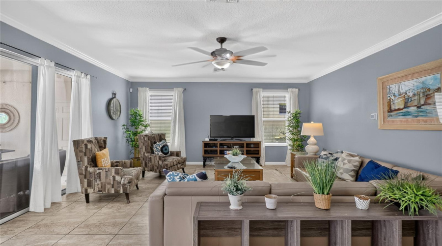 Davenport, Florida 33837, 6 Bedroom Bedrooms, ,4 Bathroombathrooms,Residential,For Sale,Orange Cosmos,0,Mfro6438727