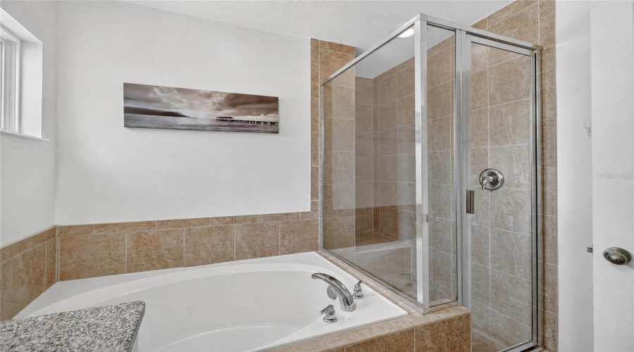 Davenport, Florida 33837, 6 Bedroom Bedrooms, ,4 Bathroombathrooms,Residential,For Sale,Orange Cosmos,0,Mfro6438727