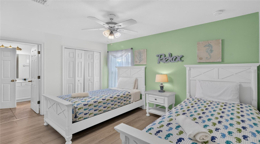 Davenport, Florida 33837, 6 Bedroom Bedrooms, ,4 Bathroombathrooms,Residential,For Sale,Orange Cosmos,0,Mfro6438727