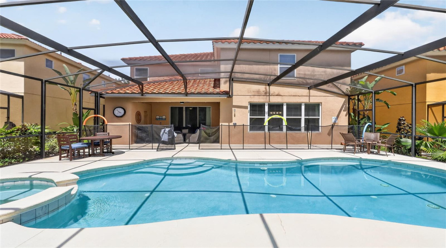 Davenport, Florida 33837, 6 Bedroom Bedrooms, ,4 Bathroombathrooms,Residential,For Sale,Orange Cosmos,0,Mfro6438727