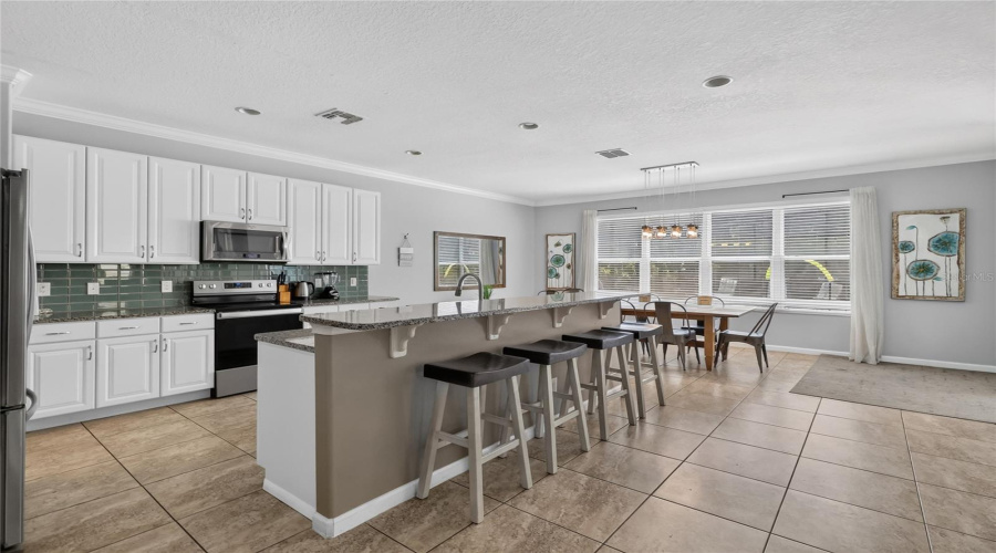 Davenport, Florida 33837, 6 Bedroom Bedrooms, ,4 Bathroombathrooms,Residential,For Sale,Orange Cosmos,0,Mfro6438727