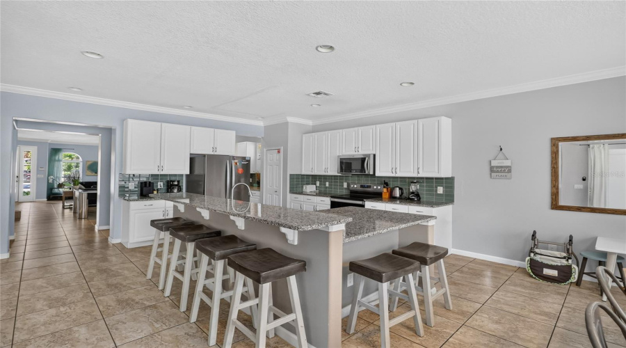 Davenport, Florida 33837, 6 Bedroom Bedrooms, ,4 Bathroombathrooms,Residential,For Sale,Orange Cosmos,0,Mfro6438727