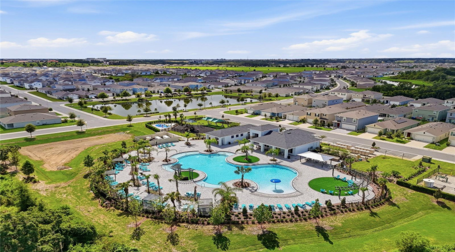 Davenport, Florida 33837, 5 Bedroom Bedrooms, ,3 Bathroombathrooms,Residential,For Sale,Moulin,0,Mfrs5156839
