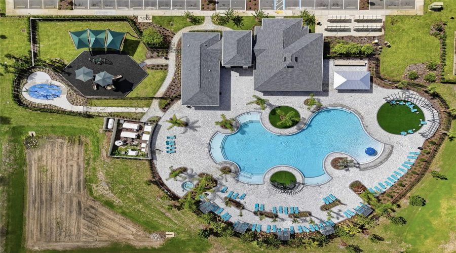 Davenport, Florida 33837, 5 Bedroom Bedrooms, ,3 Bathroombathrooms,Residential,For Sale,Moulin,0,Mfrs5156839