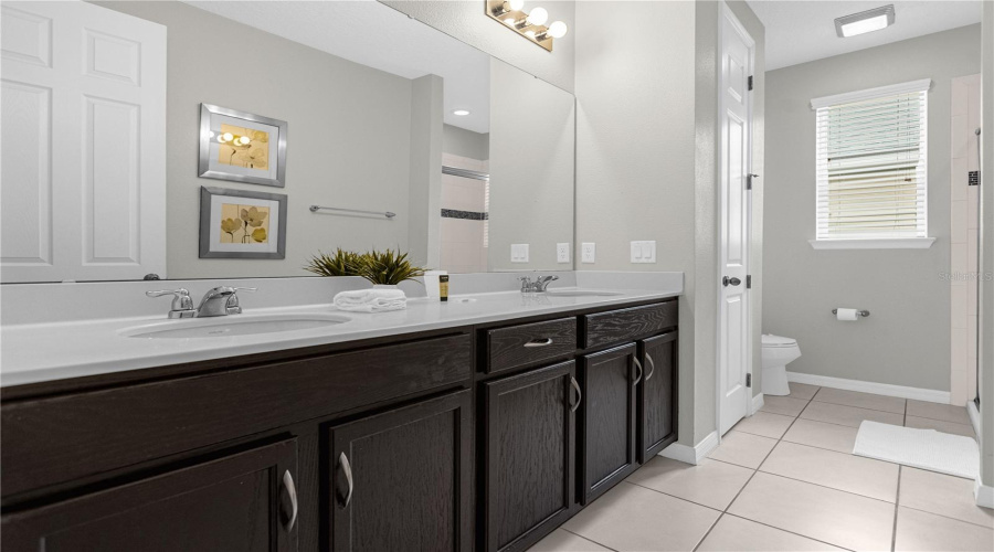 Kissimmee, Florida 34747, 7 Bedroom Bedrooms, ,6 Bathroombathrooms,Residential,For Sale,Flamingo Key,0,Mfro6438814