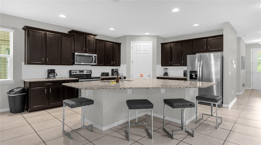 Kissimmee, Florida 34747, 7 Bedroom Bedrooms, ,6 Bathroombathrooms,Residential,For Sale,Flamingo Key,0,Mfro6438814