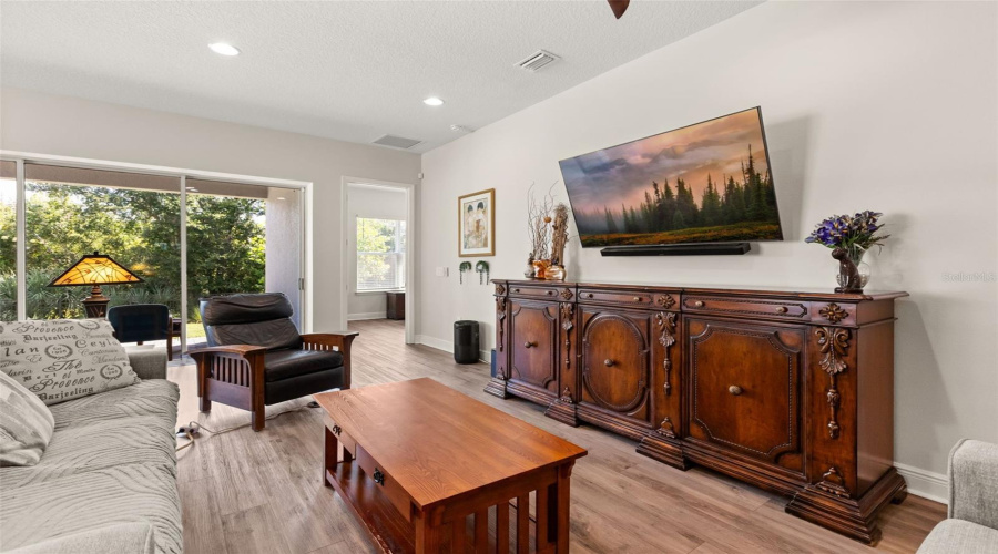 Kissimmee, Florida 34747, 3 Bedroom Bedrooms, ,2 Bathroombathrooms,Residential,For Sale,Limestone,0,Mfro6430654