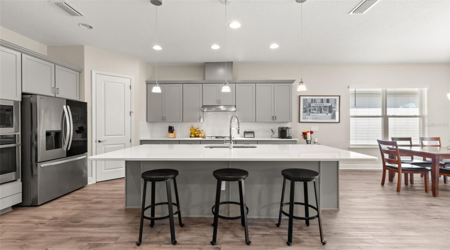 Kissimmee, Florida 34747, 3 Bedroom Bedrooms, ,2 Bathroombathrooms,Residential,For Sale,Limestone,0,Mfro6430654