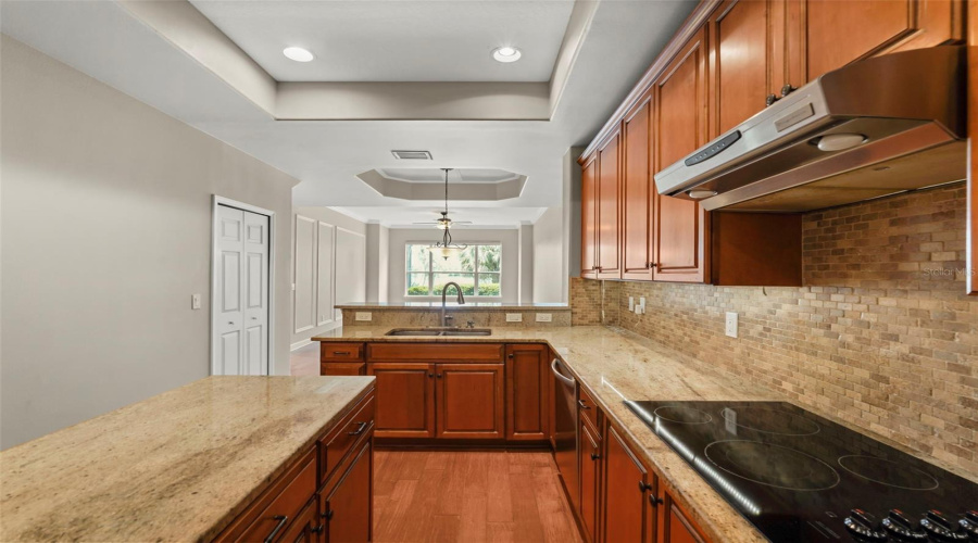 Davenport, Florida 33837, 4 Bedroom Bedrooms, ,3 Bathroombathrooms,Residential,For Sale,Lake Side,0,Mfro6438539