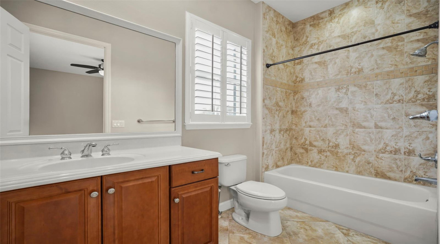 Davenport, Florida 33837, 4 Bedroom Bedrooms, ,3 Bathroombathrooms,Residential,For Sale,Lake Side,0,Mfro6438539