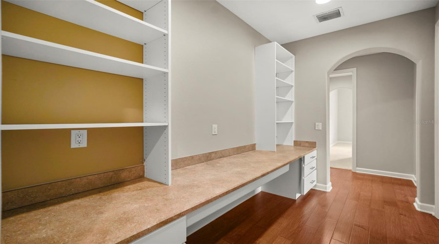 Davenport, Florida 33837, 4 Bedroom Bedrooms, ,3 Bathroombathrooms,Residential,For Sale,Lake Side,0,Mfro6438539