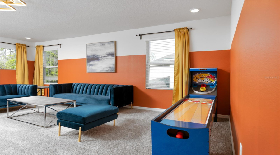 Kissimmee, Florida 34747, 7 Bedroom Bedrooms, ,6 Bathroombathrooms,Residential,For Sale,Fleming Mist,0,Mfro6380670
