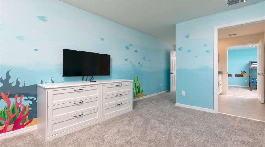Kissimmee, Florida 34747, 7 Bedroom Bedrooms, ,6 Bathroombathrooms,Residential,For Sale,Fleming Mist,0,Mfro6380670