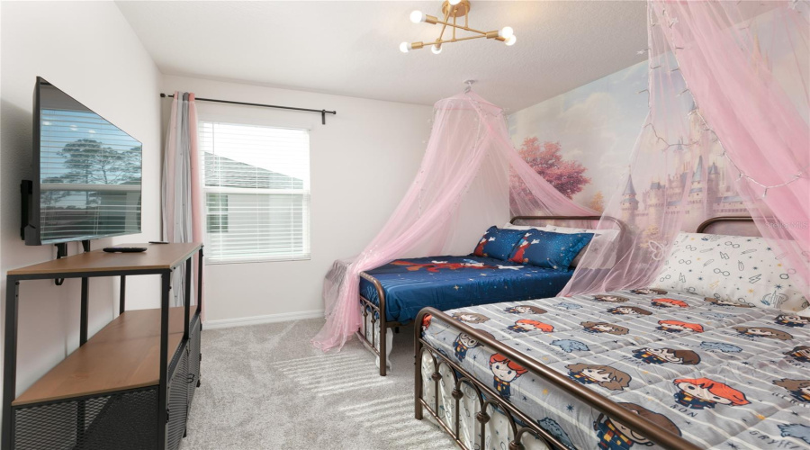 Kissimmee, Florida 34747, 7 Bedroom Bedrooms, ,6 Bathroombathrooms,Residential,For Sale,Fleming Mist,0,Mfro6380670