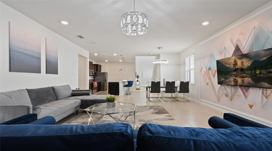Davenport, Florida 33897, 6 Bedroom Bedrooms, ,4 Bathroombathrooms,Residential,For Sale,Kaipo,0,Mfro6385800