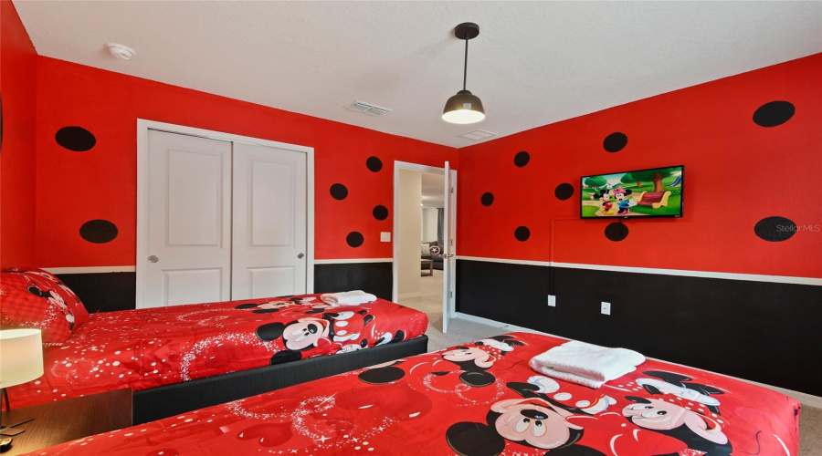 Davenport, Florida 33897, 6 Bedroom Bedrooms, ,4 Bathroombathrooms,Residential,For Sale,Kaipo,0,Mfro6385800