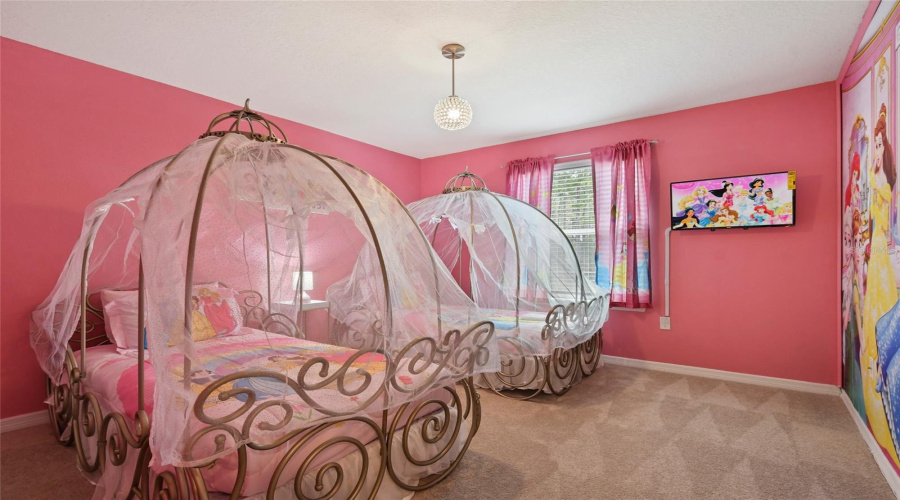 Davenport, Florida 33897, 6 Bedroom Bedrooms, ,4 Bathroombathrooms,Residential,For Sale,Kaipo,0,Mfro6385800