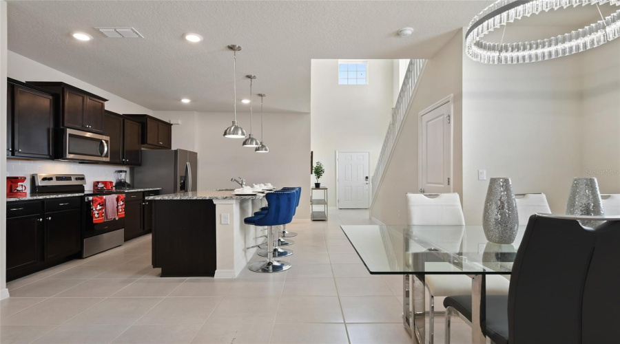 Davenport, Florida 33897, 6 Bedroom Bedrooms, ,4 Bathroombathrooms,Residential,For Sale,Kaipo,0,Mfro6385800