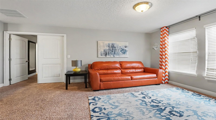 Davenport, Florida 33837, 5 Bedroom Bedrooms, ,4 Bathroombathrooms,Residential,For Sale,Oak Tree,0,Mfrtb8526534