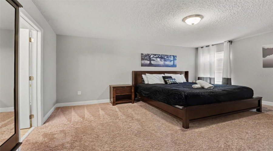 Davenport, Florida 33837, 5 Bedroom Bedrooms, ,4 Bathroombathrooms,Residential,For Sale,Oak Tree,0,Mfrtb8526534