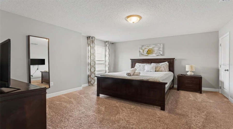 Davenport, Florida 33837, 5 Bedroom Bedrooms, ,4 Bathroombathrooms,Residential,For Sale,Oak Tree,0,Mfrtb8526534