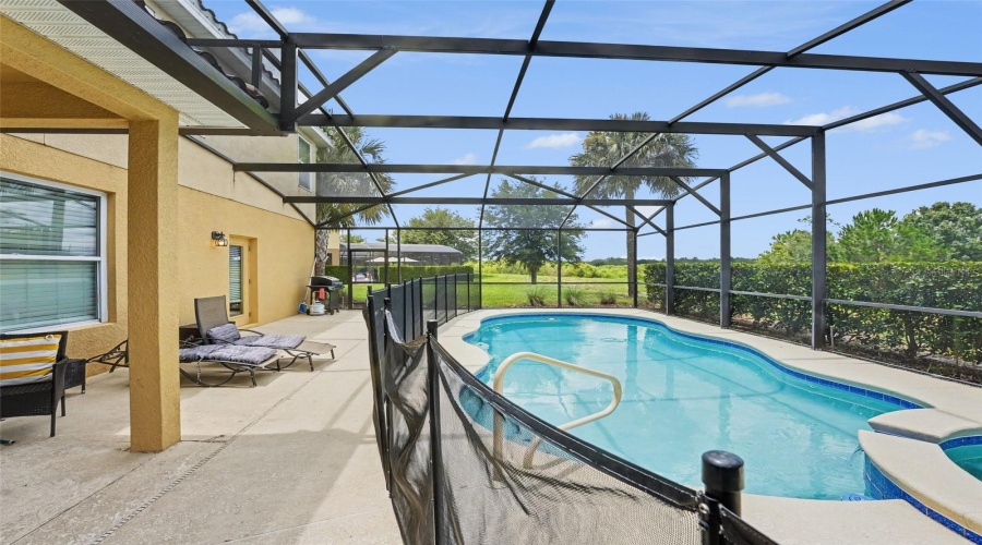 Davenport, Florida 33837, 5 Bedroom Bedrooms, ,4 Bathroombathrooms,Residential,For Sale,Oak Tree,0,Mfrtb8526534