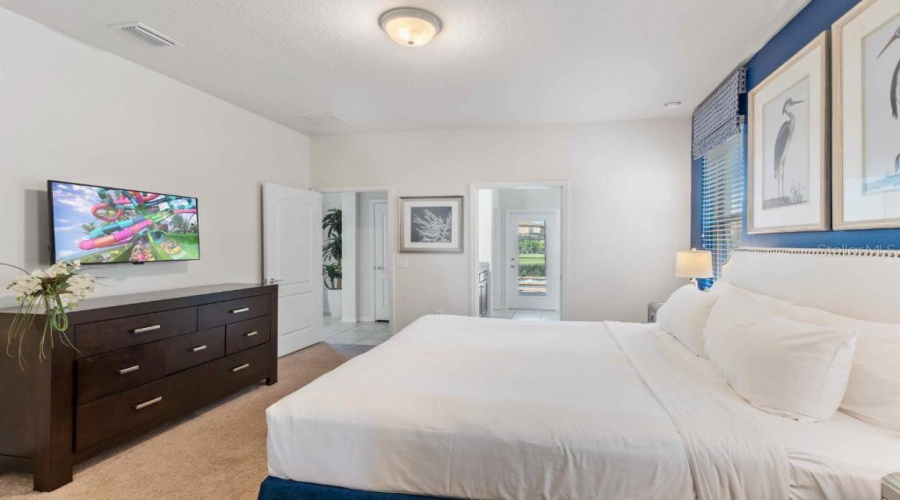 Kissimmee, Florida 34747, 8 Bedroom Bedrooms, ,6 Bathroombathrooms,Residential,For Sale,Macapa,0,Mfro6384144