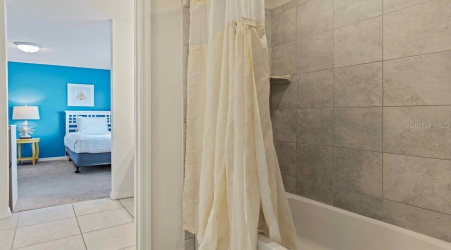 Kissimmee, Florida 34747, 8 Bedroom Bedrooms, ,6 Bathroombathrooms,Residential,For Sale,Macapa,0,Mfro6384144