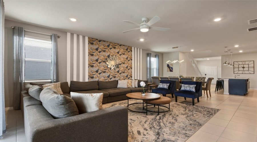 Davenport, Florida 33897, 7 Bedroom Bedrooms, ,5 Bathroombathrooms,Residential,For Sale,Lana,0,Mfro6373685