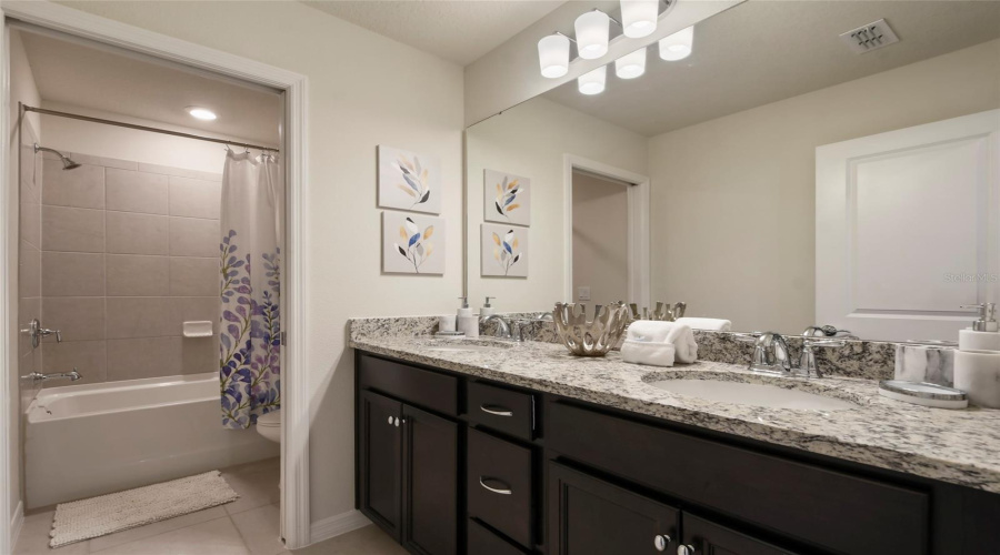 Davenport, Florida 33897, 7 Bedroom Bedrooms, ,5 Bathroombathrooms,Residential,For Sale,Lana,0,Mfro6373685