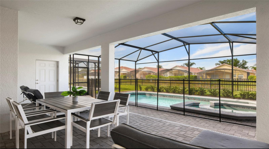 Davenport, Florida 33897, 7 Bedroom Bedrooms, ,5 Bathroombathrooms,Residential,For Sale,Lana,0,Mfro6373685