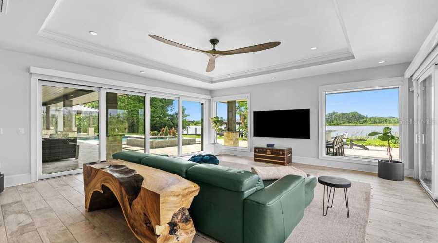 Orlando, Florida 32836, 4 Bedroom Bedrooms, ,5 Bathroombathrooms,Residential,For Sale,Charles E Limpus,0,Mfro6439002