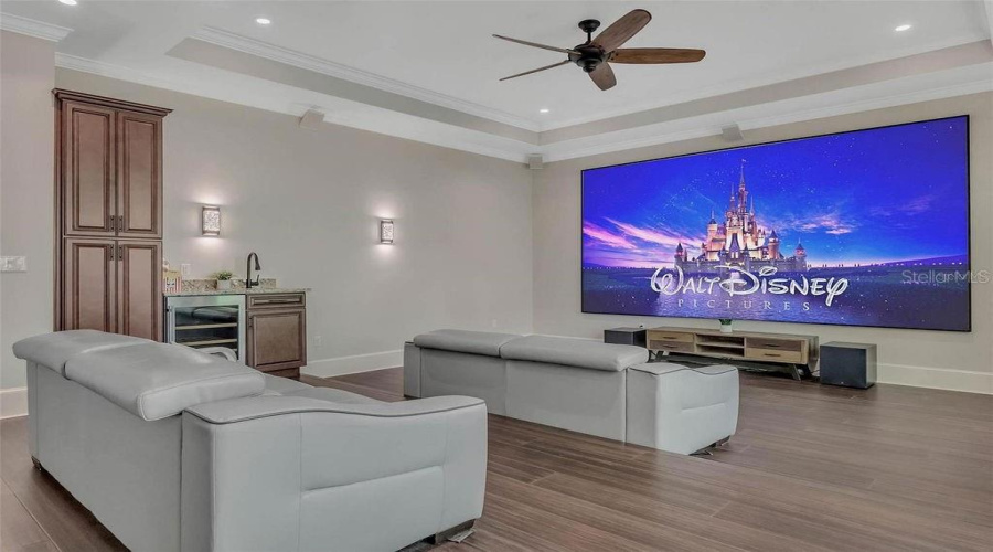 Orlando, Florida 32836, 4 Bedroom Bedrooms, ,5 Bathroombathrooms,Residential,For Sale,Charles E Limpus,0,Mfro6439002