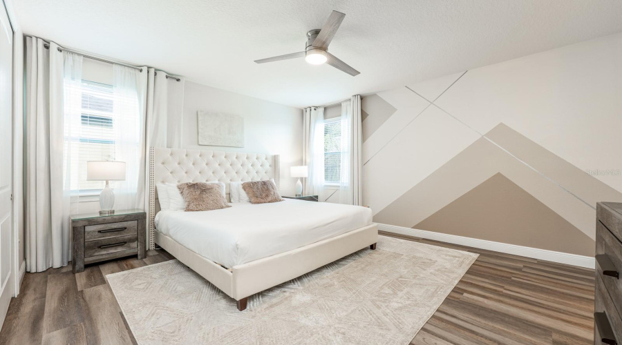 Four Of The Upstairs Bedrooms Feature Private En Suite Baths. Bedroom 4