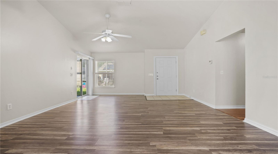 Davenport, Florida 33896, 3 Bedroom Bedrooms, ,3 Bathroombathrooms,Residential,For Sale,Hammock,0,Mfro6437821