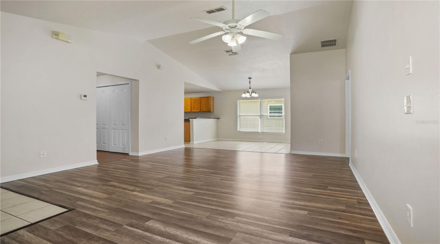 Davenport, Florida 33896, 3 Bedroom Bedrooms, ,3 Bathroombathrooms,Residential,For Sale,Hammock,0,Mfro6437821