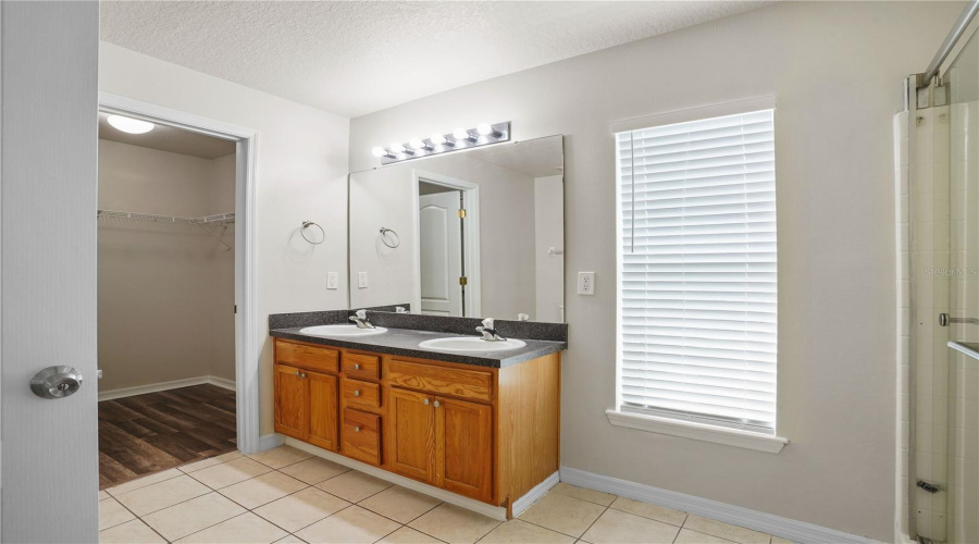 Davenport, Florida 33896, 3 Bedroom Bedrooms, ,3 Bathroombathrooms,Residential,For Sale,Hammock,0,Mfro6437821