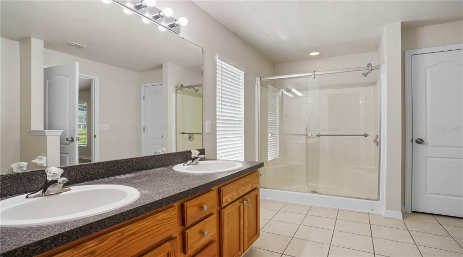 Davenport, Florida 33896, 3 Bedroom Bedrooms, ,3 Bathroombathrooms,Residential,For Sale,Hammock,0,Mfro6437821