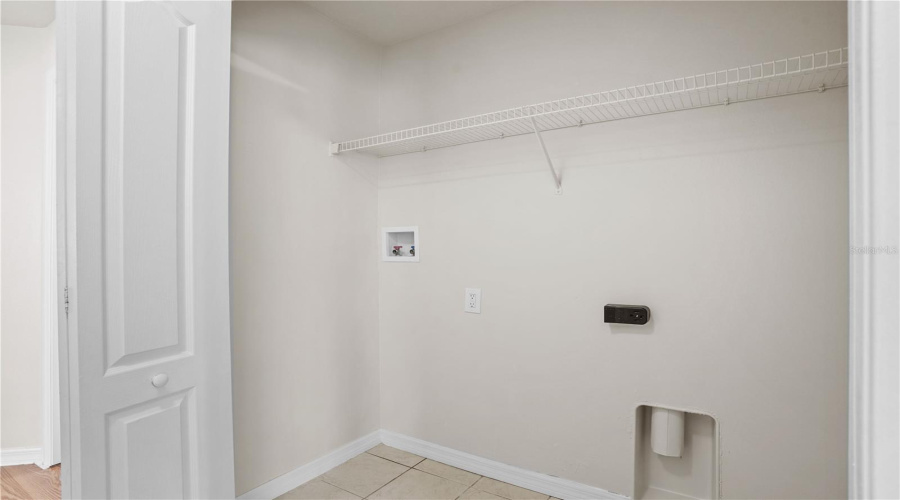 Davenport, Florida 33896, 3 Bedroom Bedrooms, ,3 Bathroombathrooms,Residential,For Sale,Hammock,0,Mfro6437821