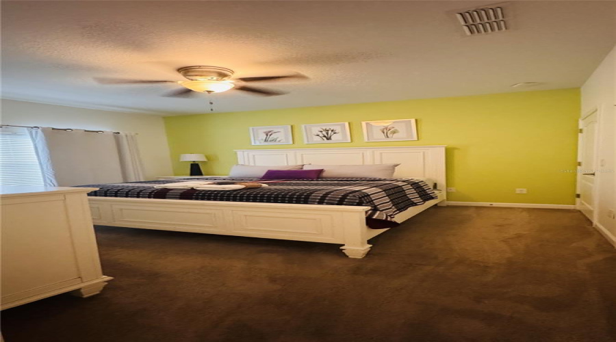 Kissimmee, Florida 34747, 4 Bedroom Bedrooms, ,3 Bathroombathrooms,Residential,For Sale,Beach Palm,0,Mfro6438535