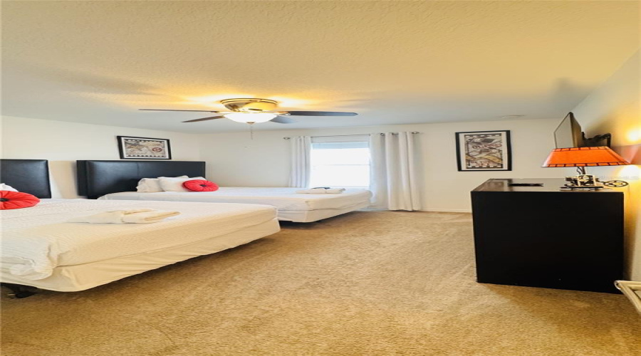 Kissimmee, Florida 34747, 4 Bedroom Bedrooms, ,3 Bathroombathrooms,Residential,For Sale,Beach Palm,0,Mfro6438535
