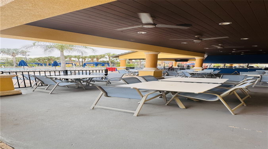 Kissimmee, Florida 34747, 4 Bedroom Bedrooms, ,3 Bathroombathrooms,Residential,For Sale,Beach Palm,0,Mfro6438535